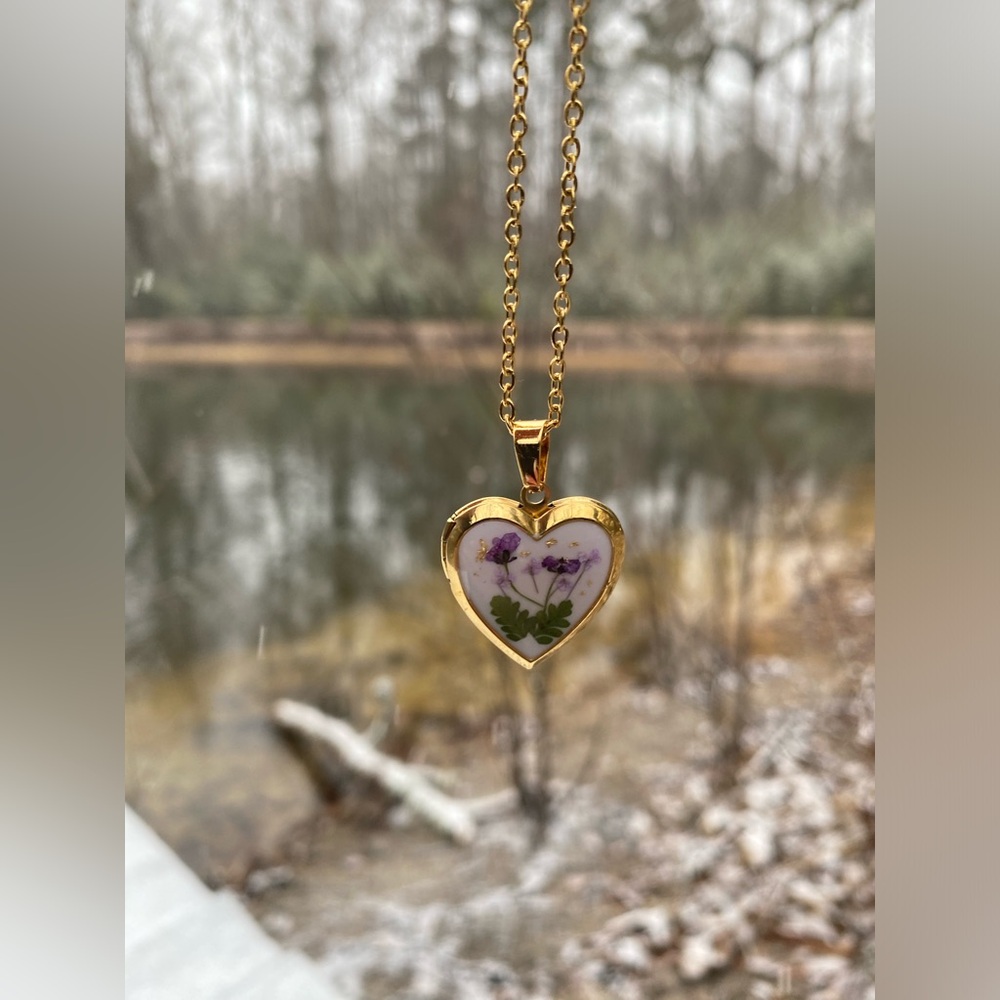Pressed Flower Locket - Picture 7 of 11
